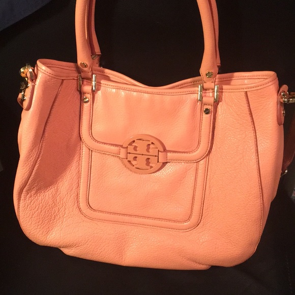 Tory Burch peach purse - Picture 1 of 5